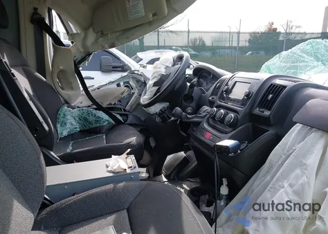 2018 Ram Promaster 1500 Low Roof 136 Wb z USA, uszkodzony, nr VIN 3C6TRVAGXJE153173